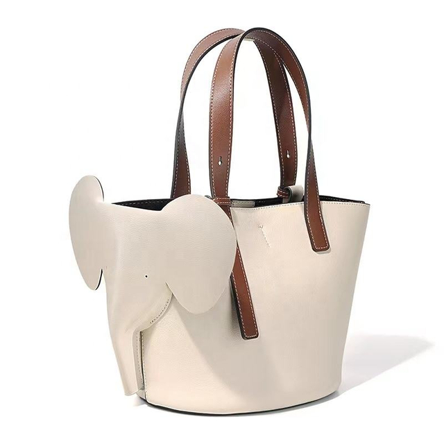 China Fashionable 2022 Latest Ladies Luxury Handbag PU Leather Tote Bag Crossbody Outdoor Women's Tote Bags