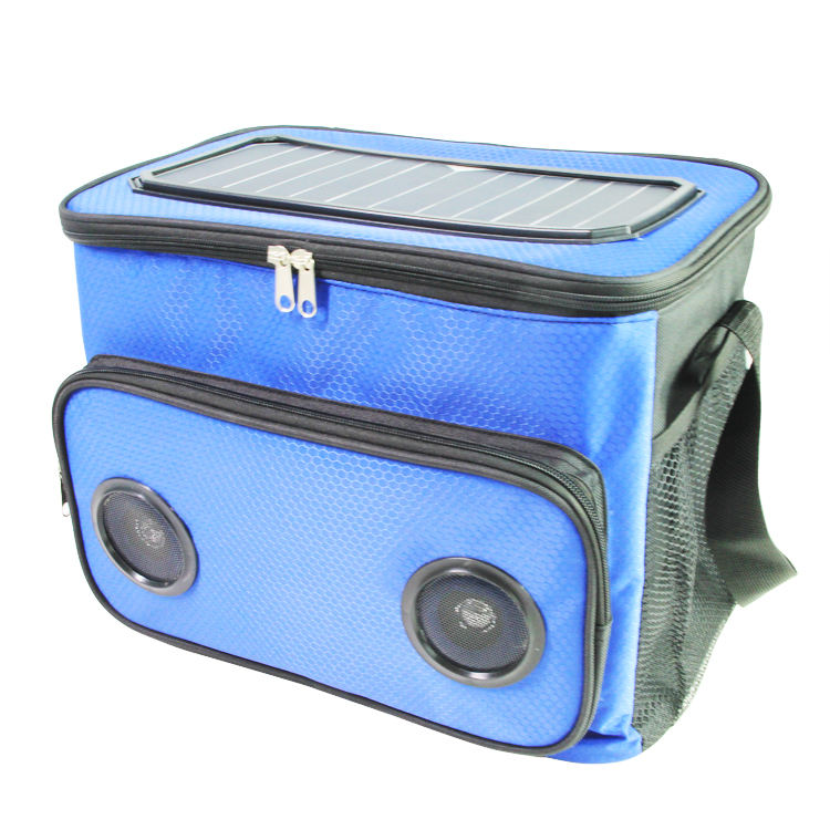 New Large Insulated Cooler Bag With Solar Panels