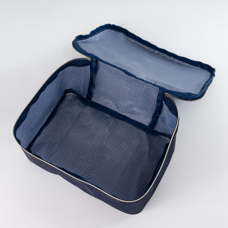 Weekender Waterproof Luggage Organizer Bag Product Details