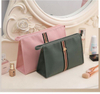 Factory Price Wholesale Mens Makeup Bag Fashion Cosmetic Bag Or Pouches Custom Logo Toiletry Bags for Women Waterproof