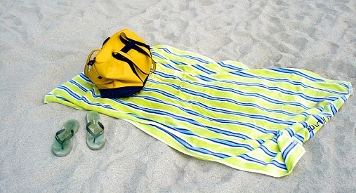 Discover the benefits of the custom beach bag with logo