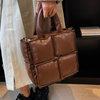 2022 Fashion Women Shopping Crossbody Cotton Padded Single Shoulder Tote Puffy Bag Puffer Bags