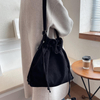2022 Customized Women's Shoulder Bags for Women Designer Handbags Open Oversize Clutch Purse Drawstring Corduroy Bucket Bag