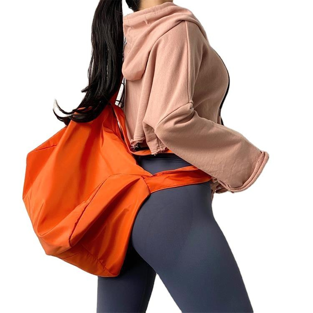 New Hot Sales Large Capacity Portable Gym Yoga Pack Women's Fitness Bag Training Bag